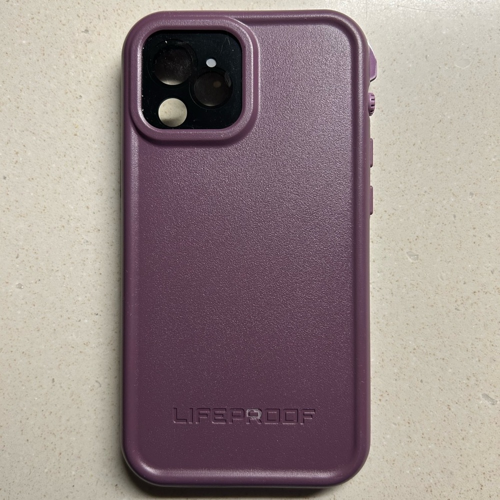 iPhone 12 mini lifeproof case